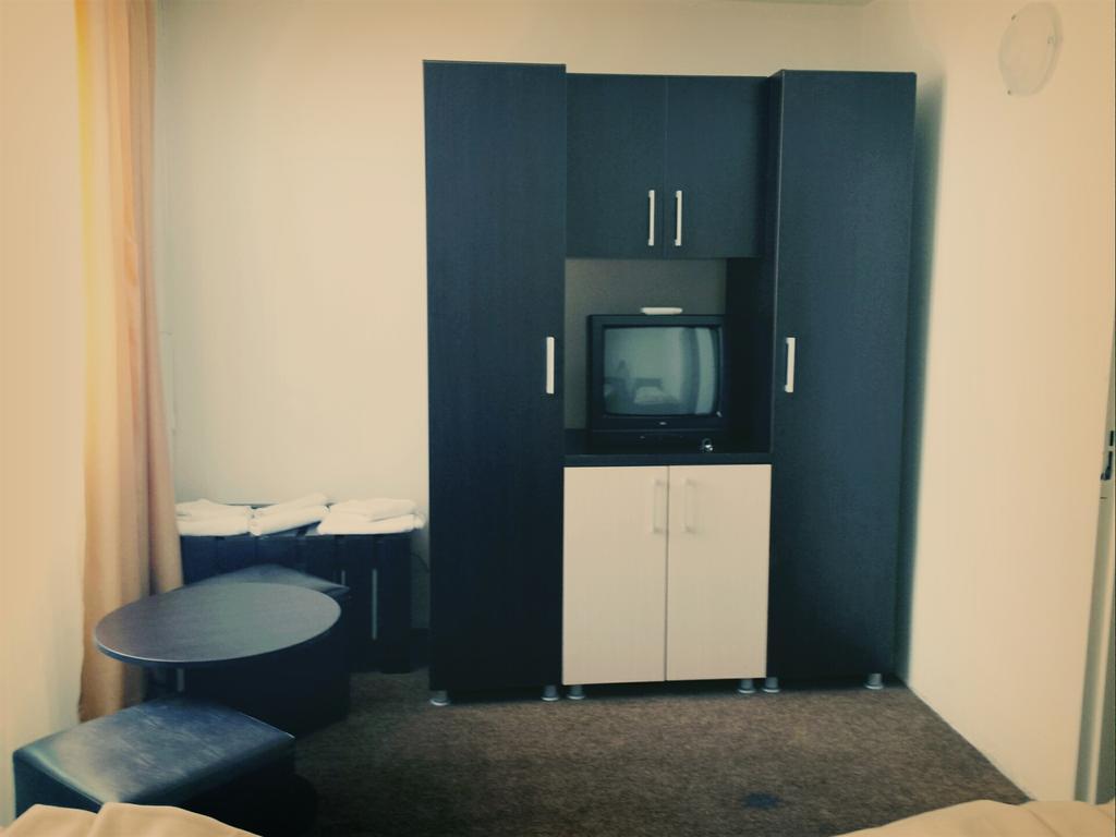 Dacia Hotel Baile Herculane Room photo