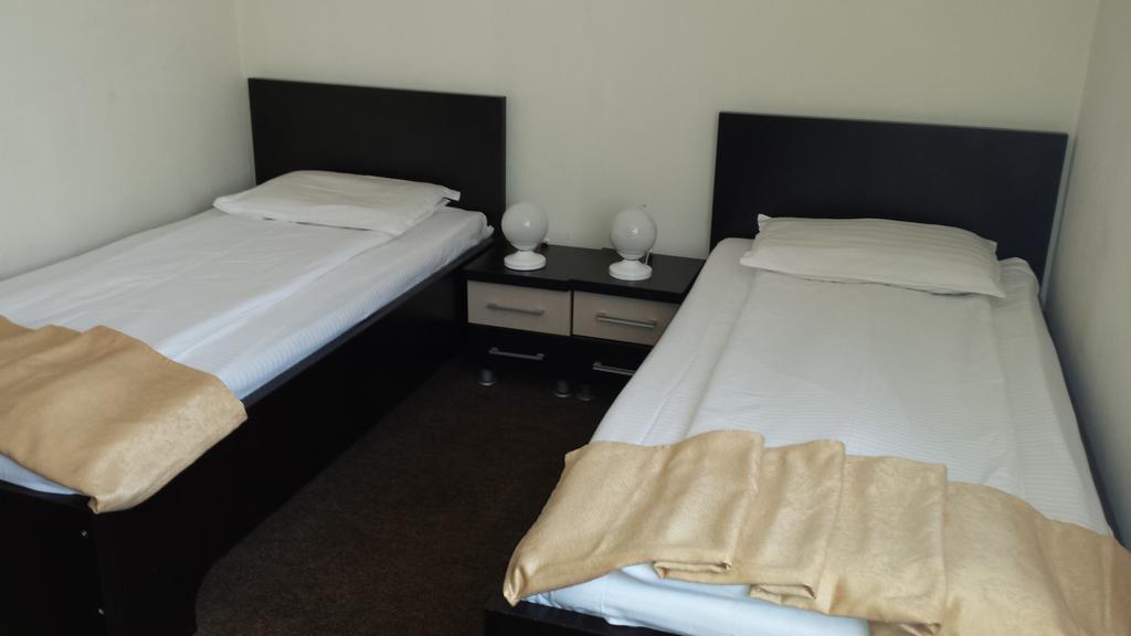Dacia Hotel Baile Herculane Room photo
