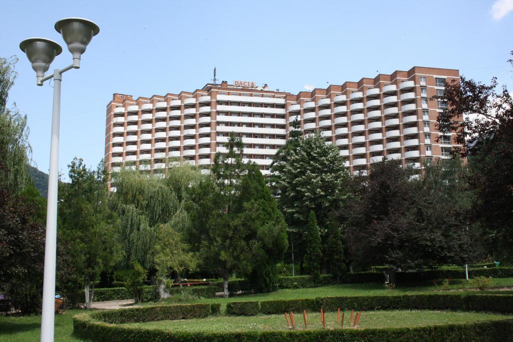 Dacia Hotel Baile Herculane Exterior photo
