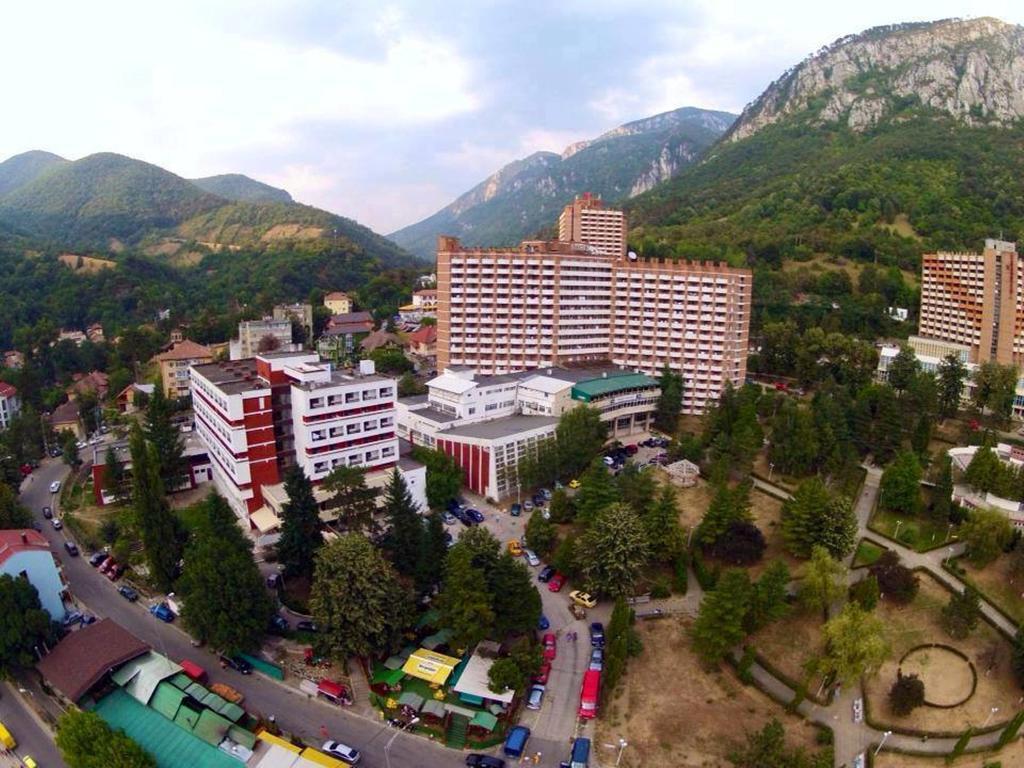 Dacia Hotel Baile Herculane Exterior photo